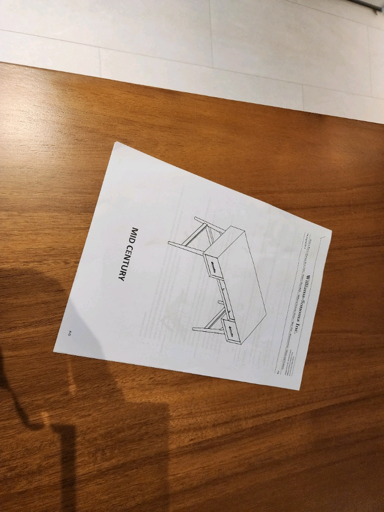 웨스트엘름 미드센추리 원목 서랍 책상 이미지