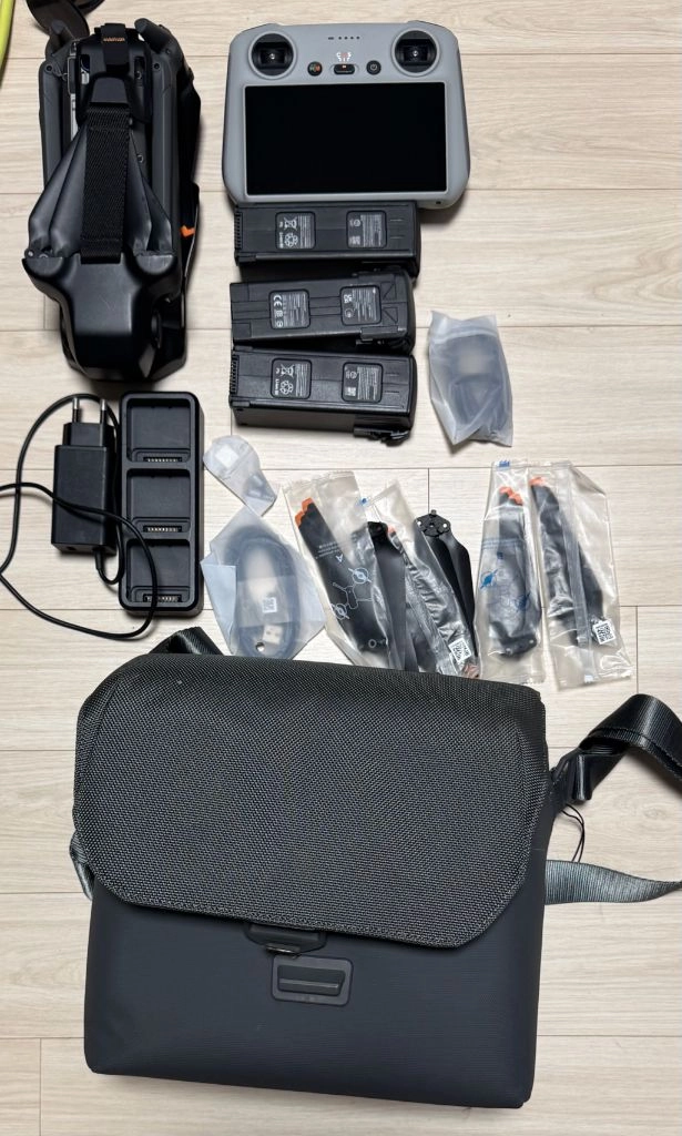 dji 매빅3 클래식 플라이모어 콤보 드론 이미지