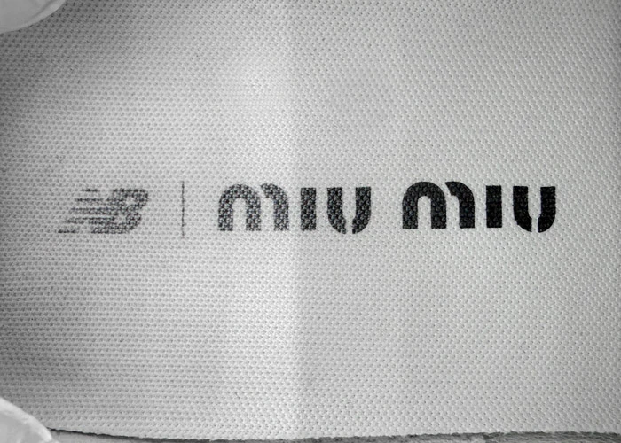미우미우 뉴발란스 530 스웨이드 메쉬 스니커즈 화이트 이미지