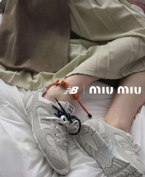 미우미우 뉴발란스 530 스웨이드 메쉬 스니커즈 화이트 이미지