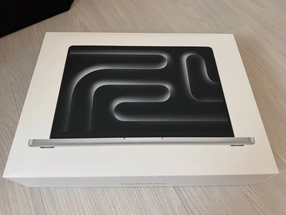 맥북프로 14 m5 32GB 1TB 실버 판매 이미지
