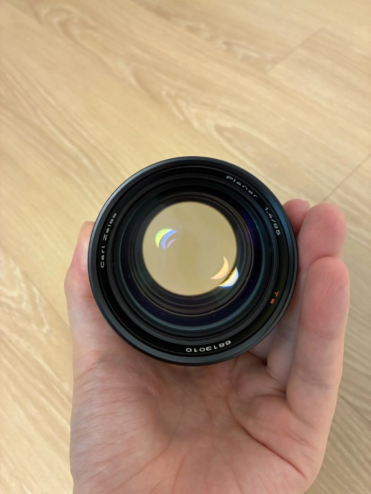 콘탁스 플라나 85mm f1.4 이미지