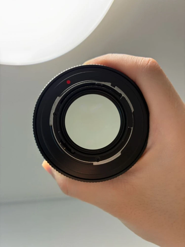 콘탁스 플라나 85mm f1.4 이미지