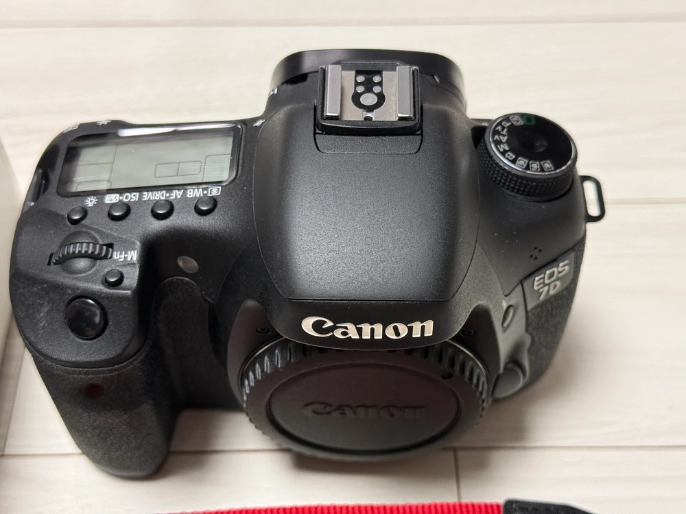 캐논 정품 EOS 7D DSLR카메라 + BG-E7 세로그립 이미지