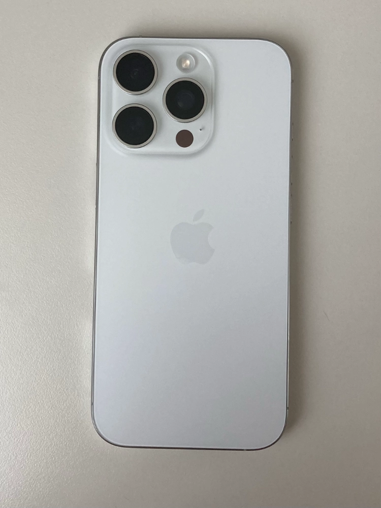 아이폰 16프로 256GB 화이트 티타늄 이미지