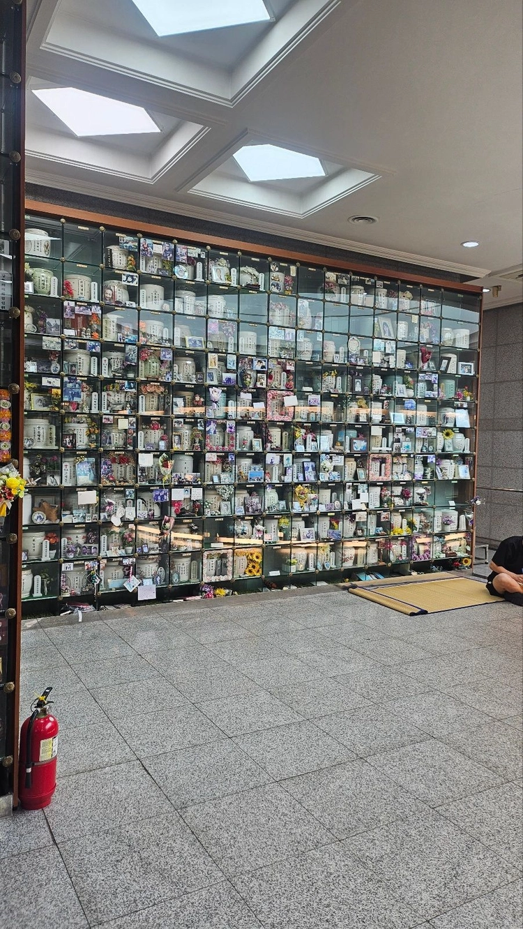 벽제중앙추모공원 납골당 분양합니다.2층입니다. 이미지