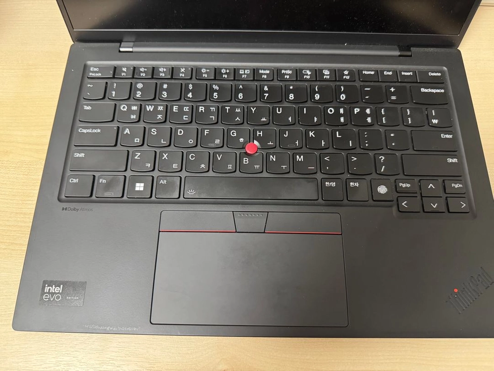 thinkpad x1 carbon gen12 노트북 이미지