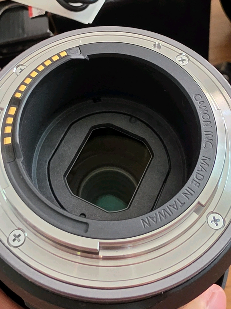 오늘만 이가격 180만원 캐논 EOS R10 가격낮춤 RF-S 18-45mm, RF 100-400mm 팝니다. 부산 이미지
