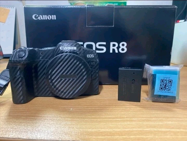 캐논 카메라 R8 거의새것 이미지