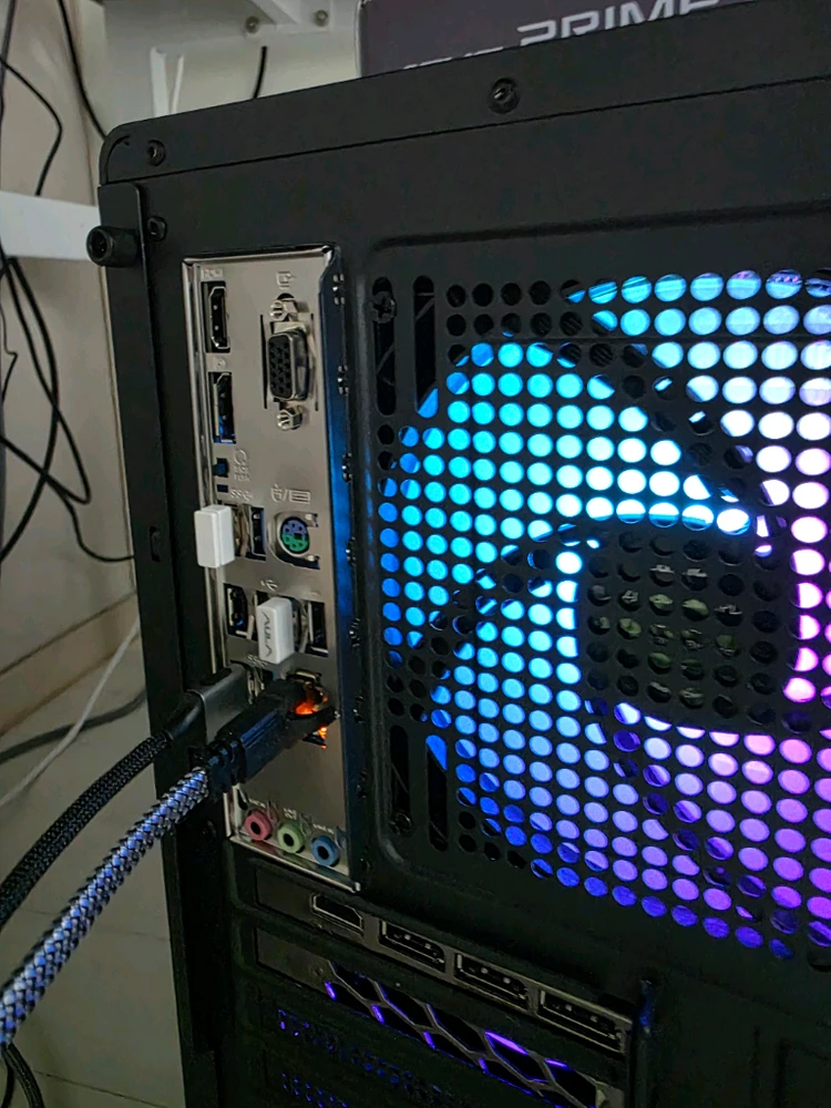 라이젠 9800x3d 5070ti 본체 팝니다. - 안심되는 중고거래 3