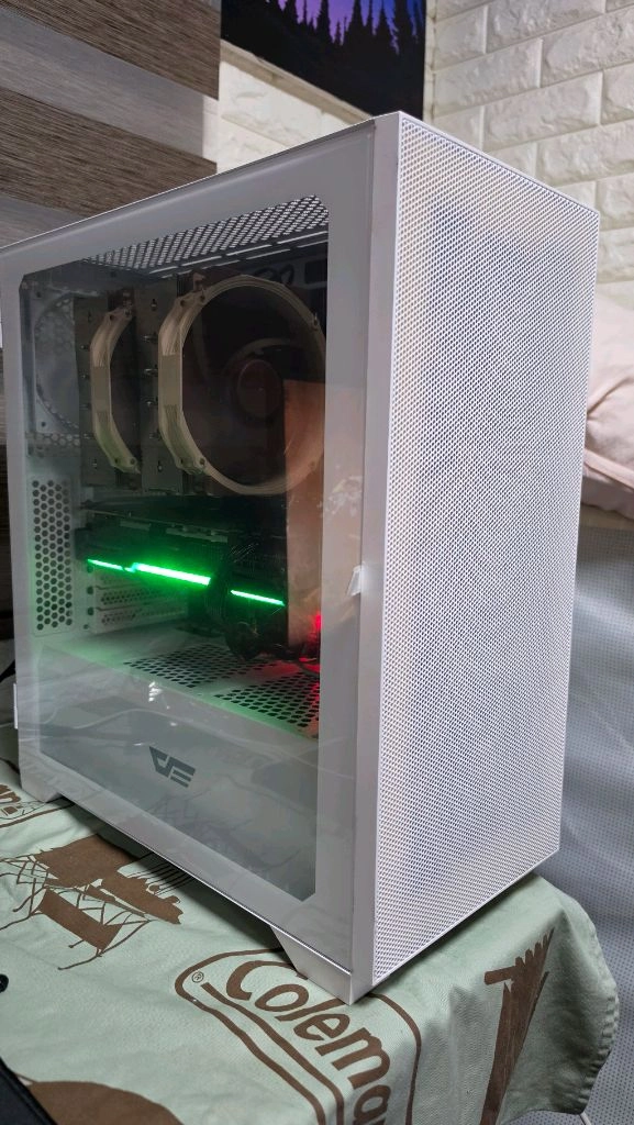 인텔 i5 9600kf rtx2080super 컴퓨터 본체 이미지
