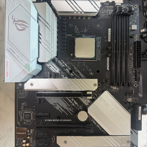 ASUS ROG STRIX B550-A GAMING (메인보드) 이미지