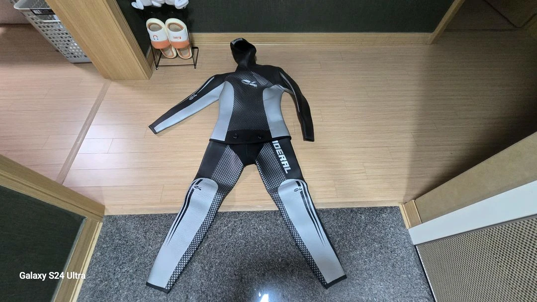 C4 CARBON 여성 프리다이빙 웻슈트 이미지