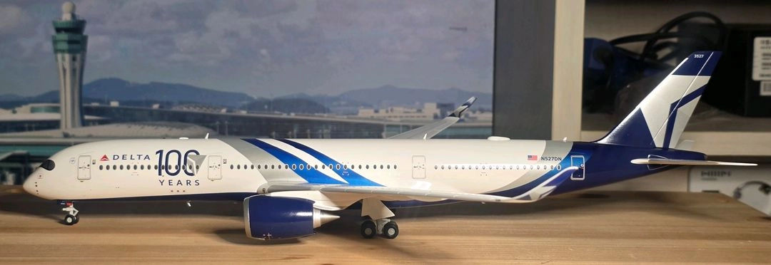 가격인하)제미니젯1:200 델타항공 A350-900(100주년특도)한정판 N527DN 비행기모형 판매합니다 이미지