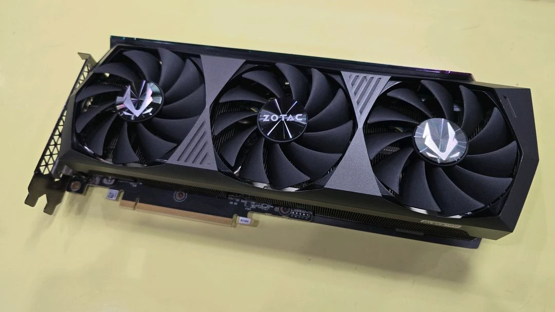조텍 RTX3070TI - 안심되는 중고거래