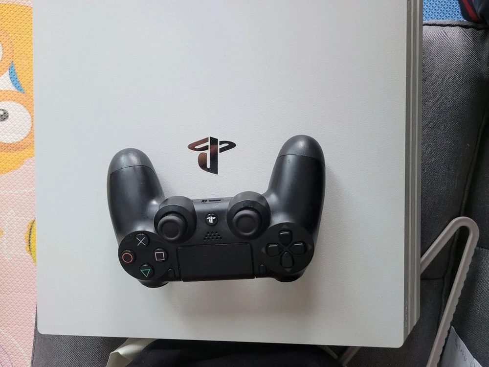 1인 ps4 pro 기본셋 그리고 게임들은 알아서 사가세요 작어놨음 게임리스트 이미지