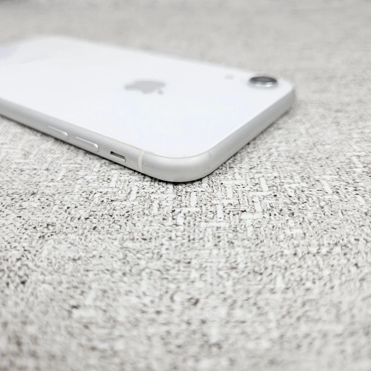 아이폰 XR 화이트 64기가 초 SSS급 이미지
