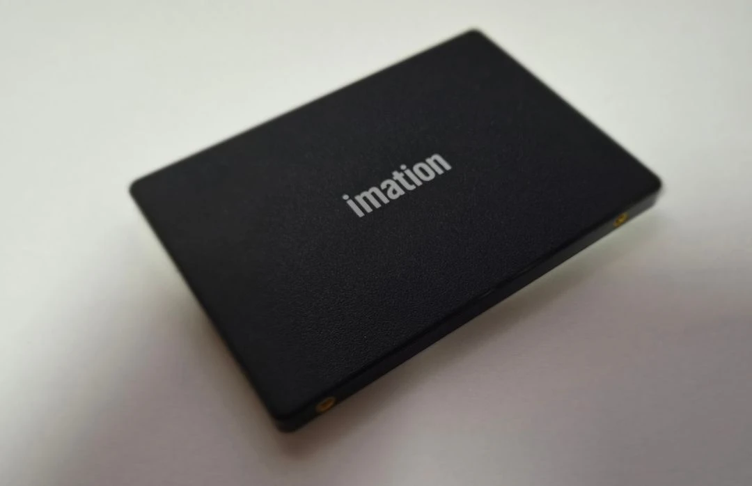 삼성870 EVO SSD 1TB 과 동급인 이메인션 SSD 1TB 이미지