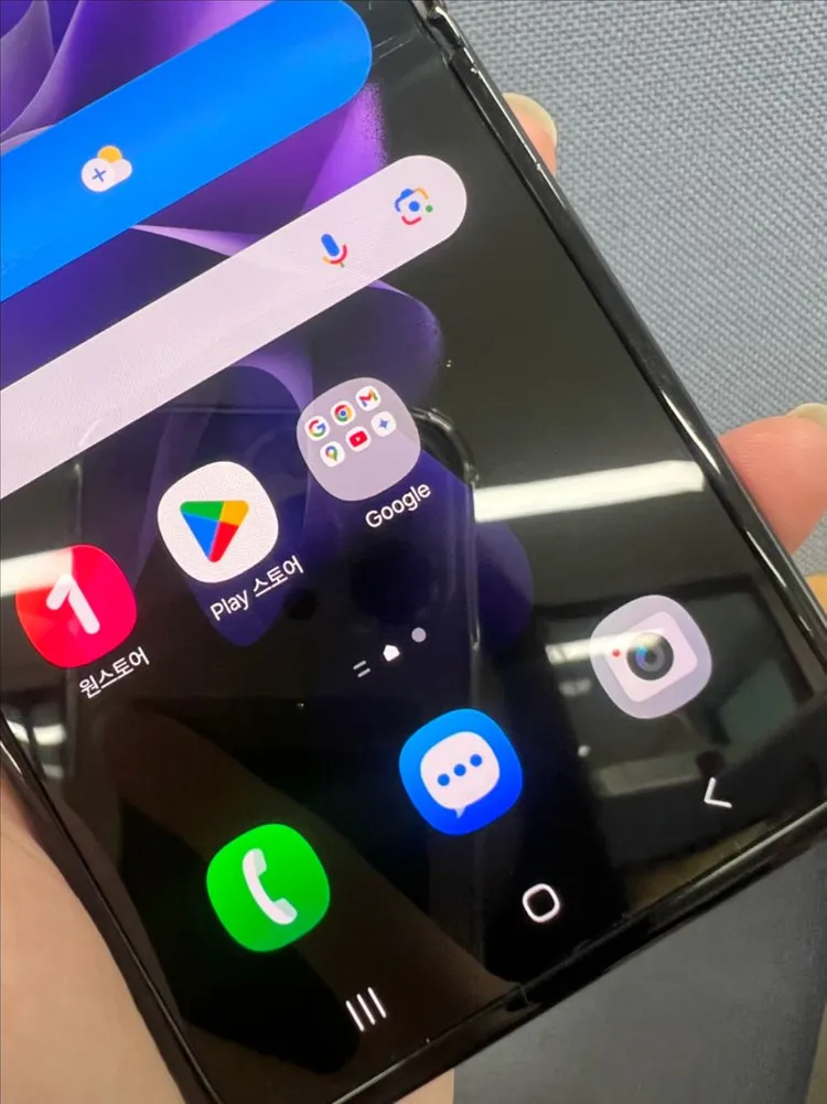 갤럭시 Z 플립3 블랙 판매합니다!! 이미지
