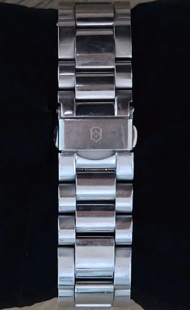 빅토리녹스 스위스아미 크르노클래식 42mm 쿼츠 시계 이미지