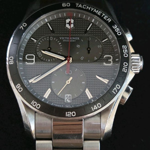 빅토리녹스 스위스아미 크르노클래식 42mm 쿼츠 시계 이미지