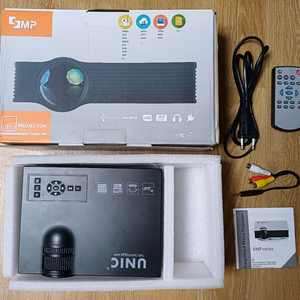 UNIC UC40 미니 LED 빔프로젝터 이미지