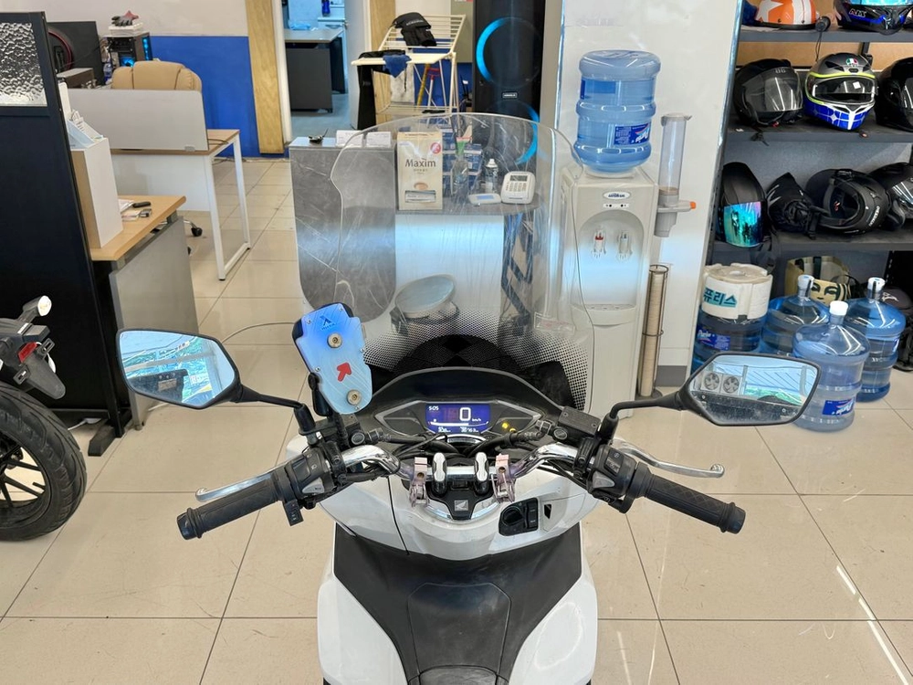 22년식 PCX125 / 36,XXXkm / 배달세팅완료 차량 판매합니다 이미지