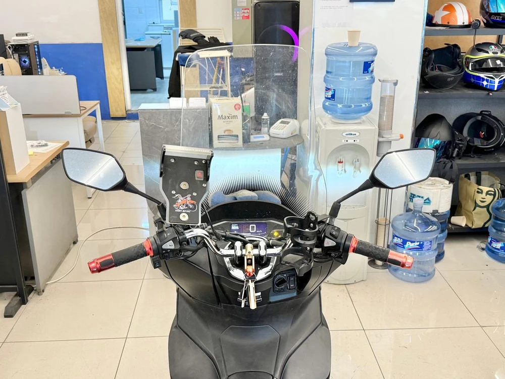 24년식 PCX125 / 38,XXXkm / 배달세팅완료 차량 판매합니다 이미지