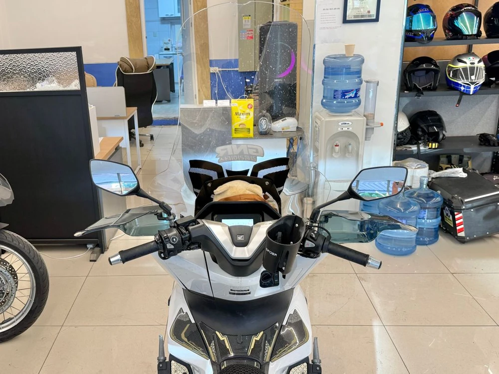 25년식 PCX125 / 41,XXXkm / 배달세팅완료 차량 판매합니다 이미지
