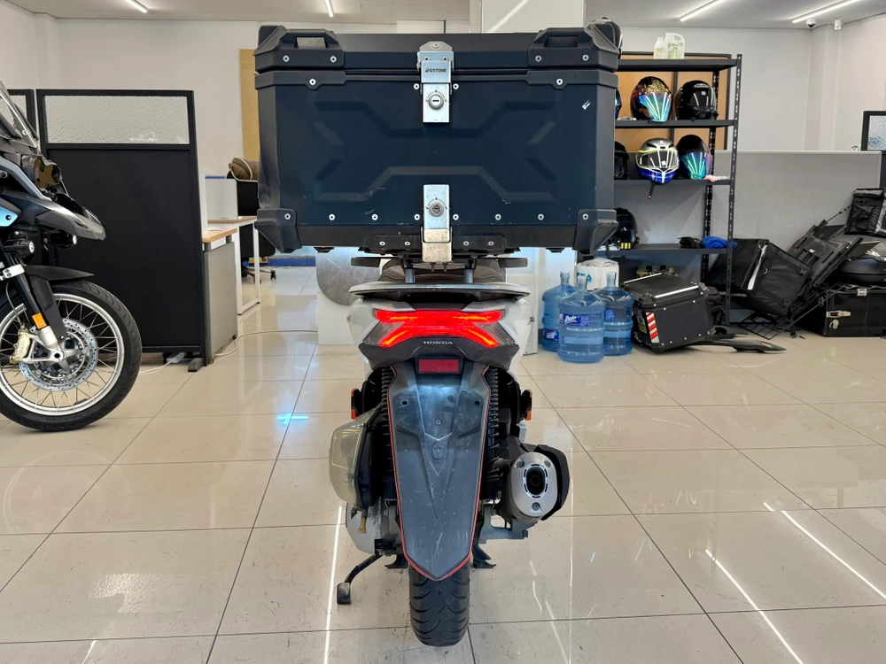 21년식 PCX125 / 31,XXXkm / 배달세팅완료 차량 판매합니다 이미지