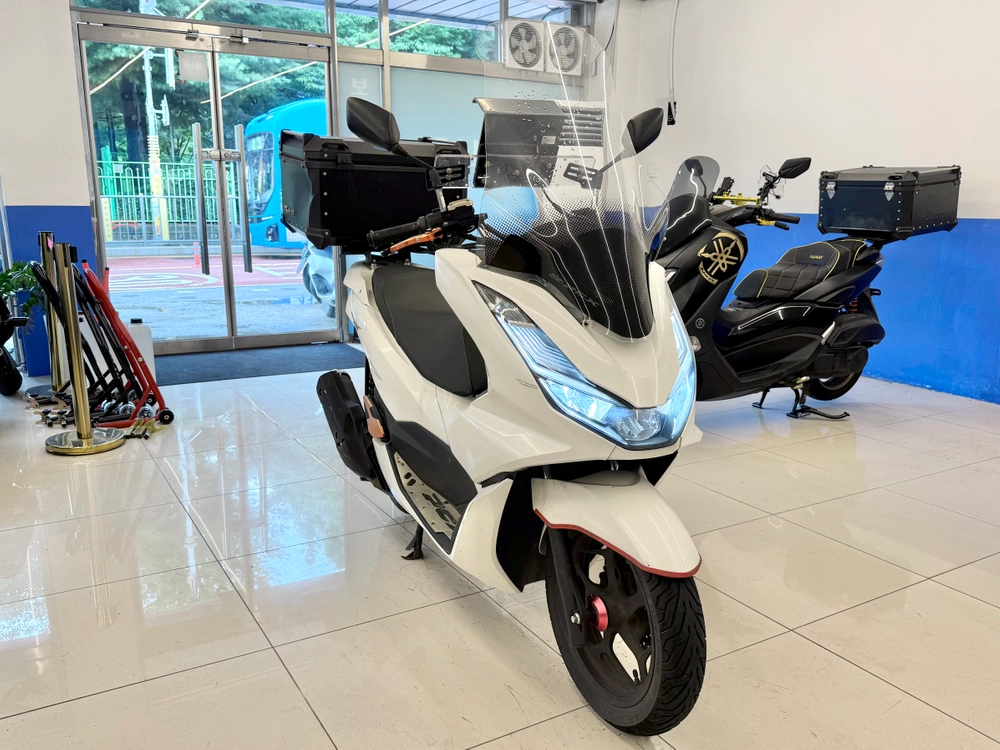 21년식 PCX125 / 31,XXXkm / 배달세팅완료 차량 판매합니다 이미지