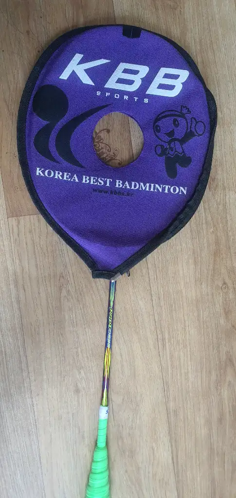 KBB 파도 9000 배드민턴 라켓 이미지
