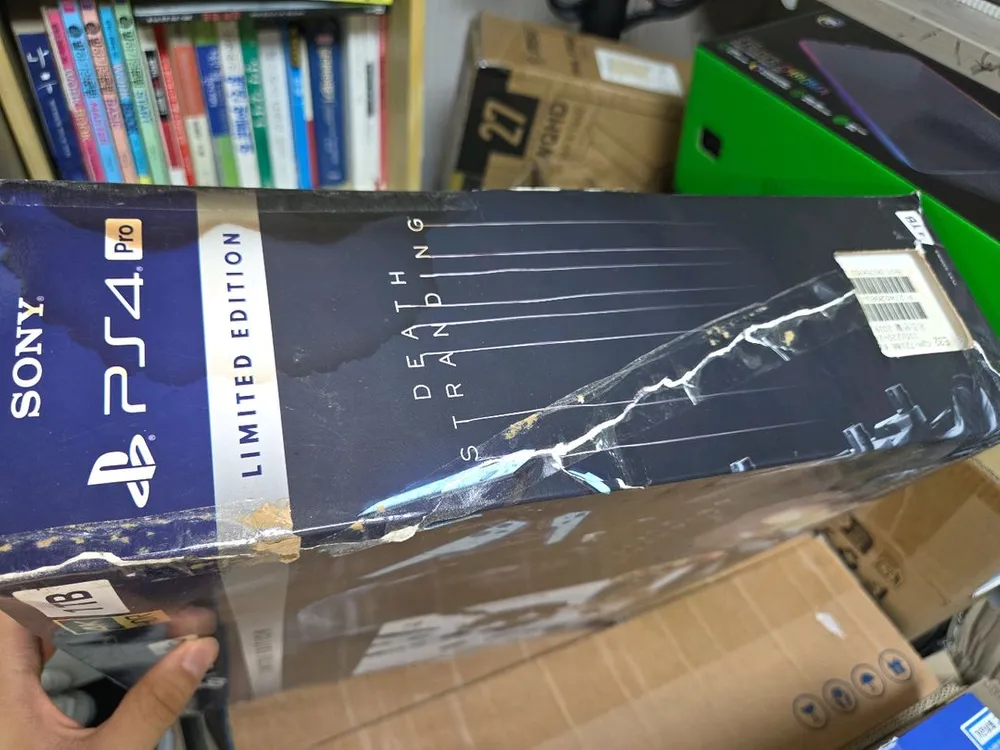 PS4 PRO 데스스트랜딩 에디션+레이저 라이주 얼티메이트 이미지