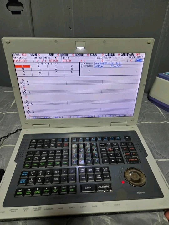 엘프 E-808 디지털 반주기 이미지
