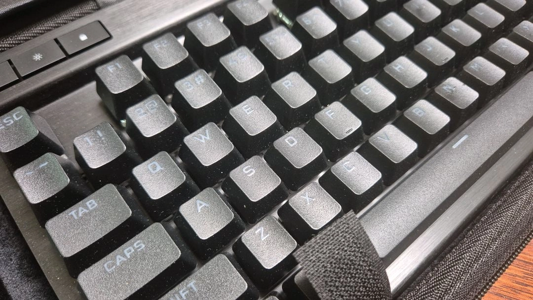 커세어 K70 PRO 적축(RGP0125) 기계식 키보드 판매 이미지