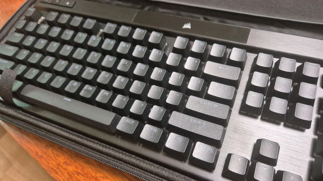 커세어 K70 PRO 적축(RGP0125) 기계식 키보드 판매 이미지