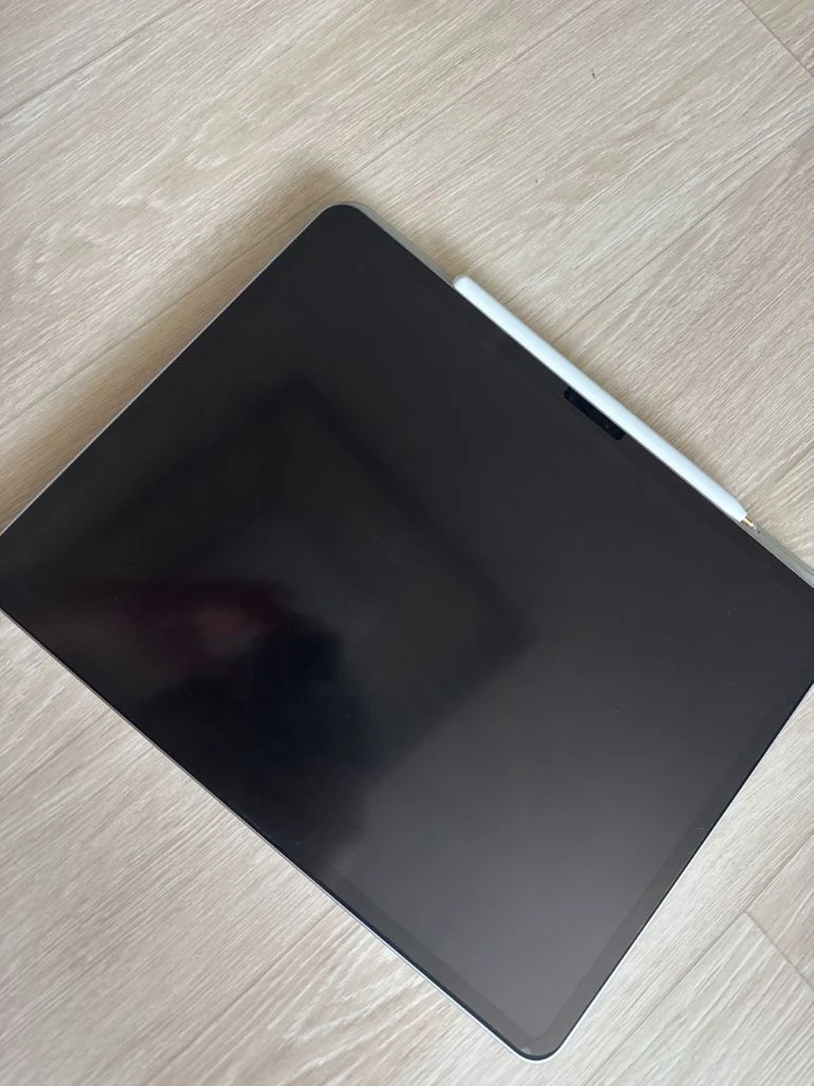 iPad Air 13(M2) 128GB Wi-Fi + 프로 펜슬 - 안심되는 중고거래