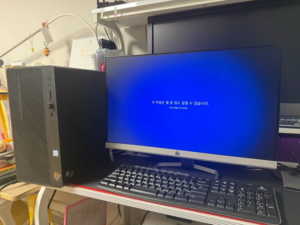 HP 280 G4 MT 데스크탑 과 모니터 세트 판매해요 이미지