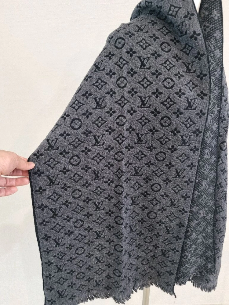 루이비통 머플러 목도리 이미지