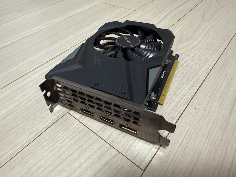 기가바이트 GTX 1650 4GB 그래픽카드 이미지