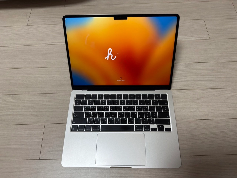 [A급]맥북 에어 M2 13인치 8gb RAM 512기가 박스풀 이미지