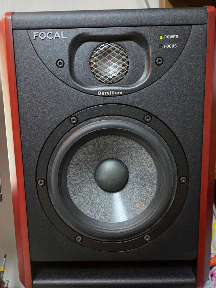 포칼 solo6 신형 스피커 1조 판매합니다(focal, solo 6, 솔로6, st6) 이미지