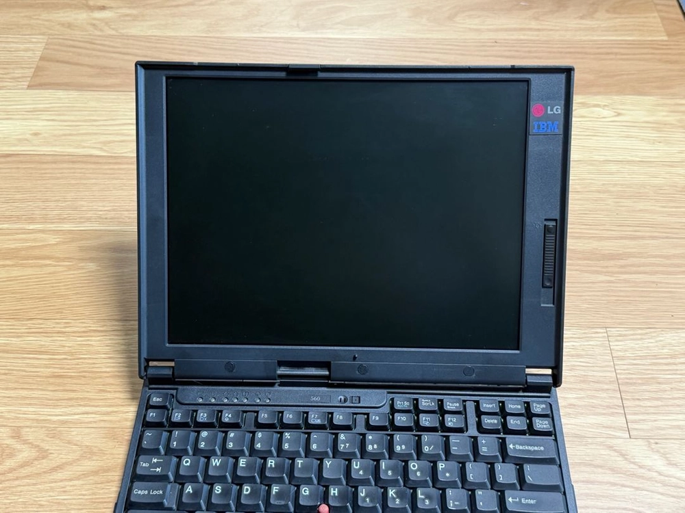 LG IBM ThinkPad 560 초경량 클래식 노트북 / 희귀 LG IBM 모델 / 레트로 노트북 이미지