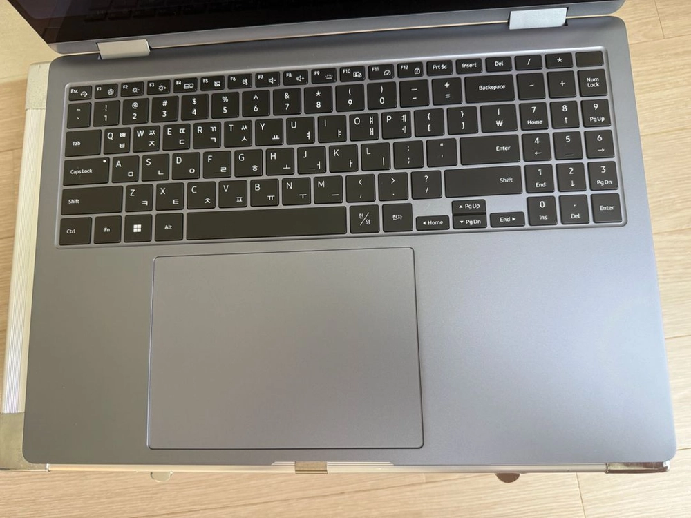 삼성 갤럭시북4 프로 360 32GB RAM 1T 이미지