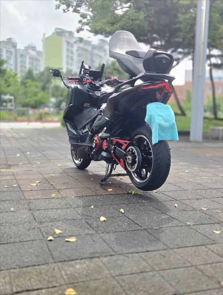 야마하 Tmax560 25년식 5천km 이미지
