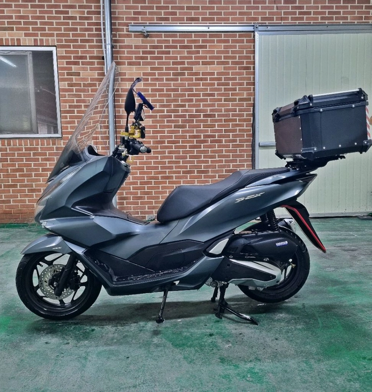 혼다 PCX125/ABS/2021년식/4만KM/셋팅O/정비O/판매합니다. 이미지