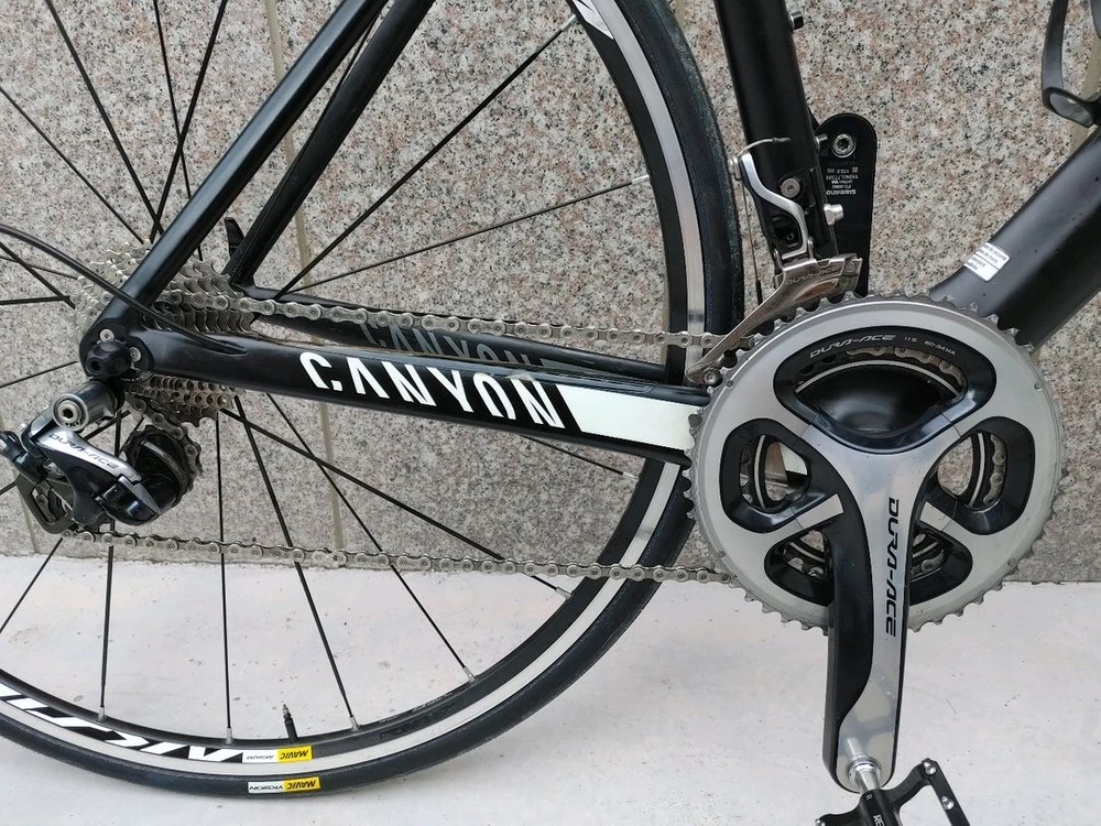 기함급) 독일 브랜드 캐니언(CANYON) Aeroad CF 9.0 풀 듀라에이스 카본 로드자전거 M사이즈 팔아요. 이미지