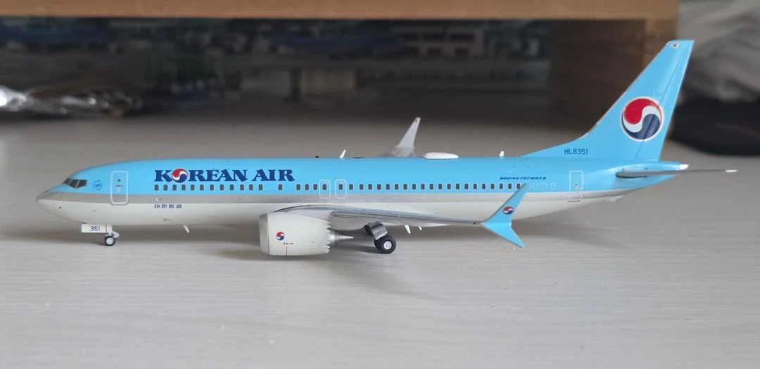 제이씨윙1:200 대한항공(구도장) B737max8 HL8351비행기모형 판매합니다 - 안심되는 중고거래