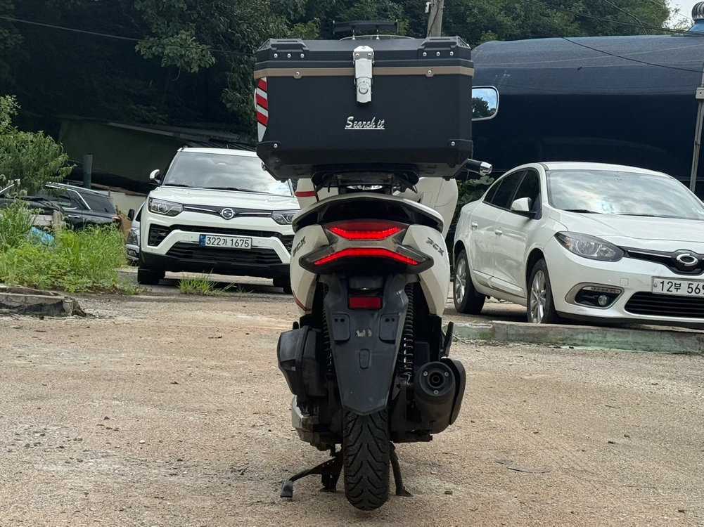 혼다 더뉴pcx125 20년식 배달셋팅완료 저렴하게 판매합니다 이미지