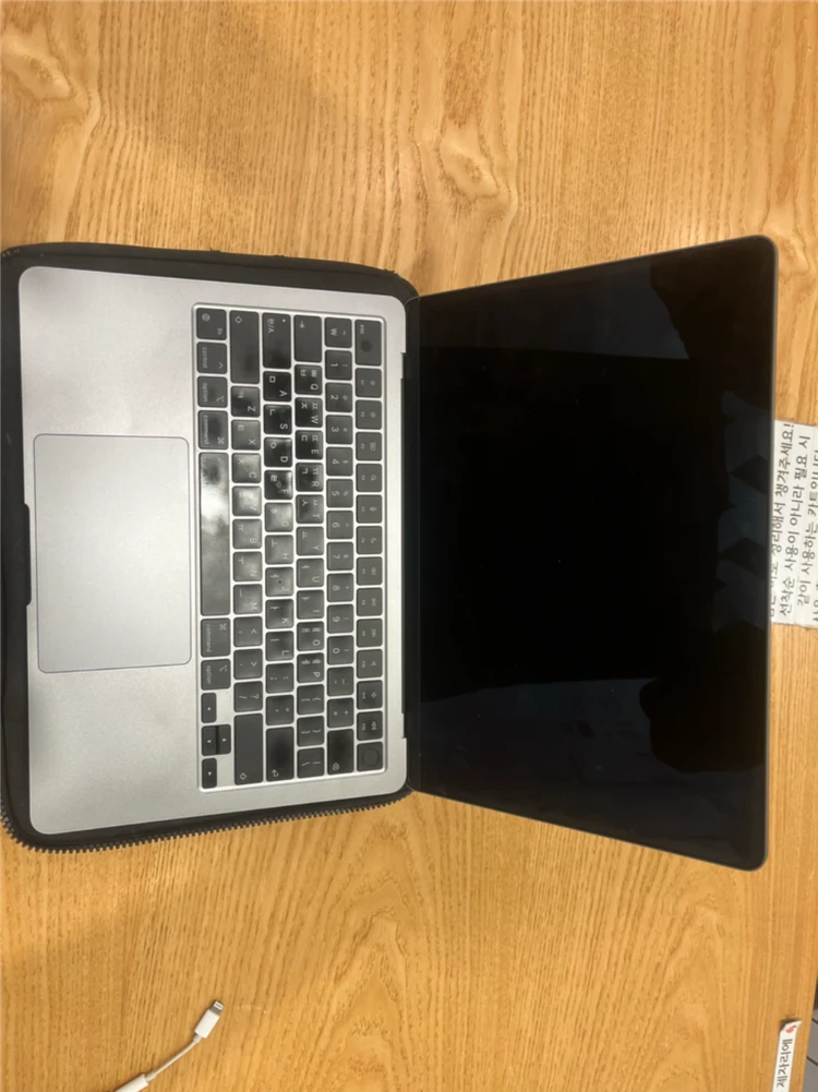 맥북 에어 M2 8GB 512GB SSD 13인치 이미지